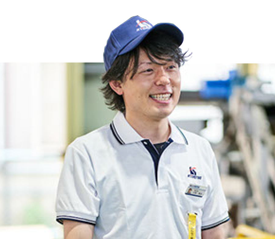 共立従業員の笑顔